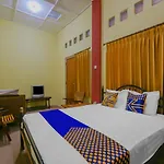 Spot On 90272 Istana Griya 1 Hotel
